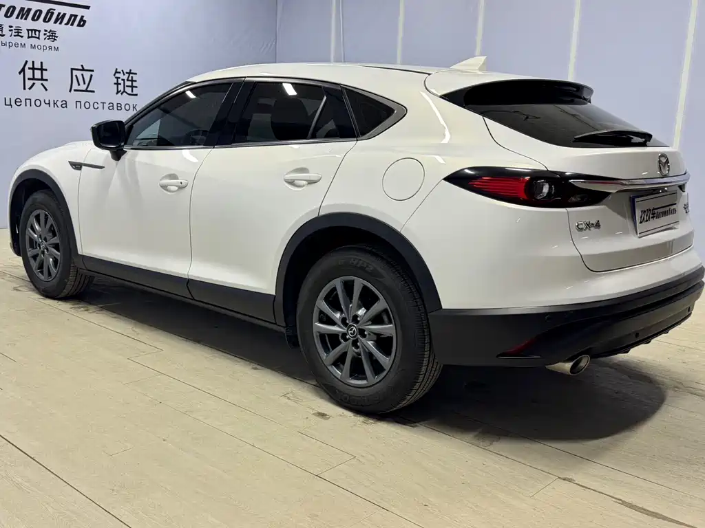 MAZDA CX 4