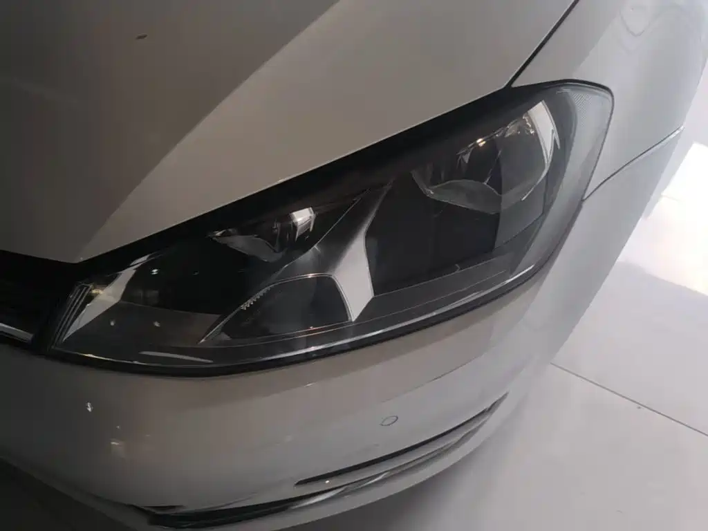 Volkswagen Golf — миниатюра 24