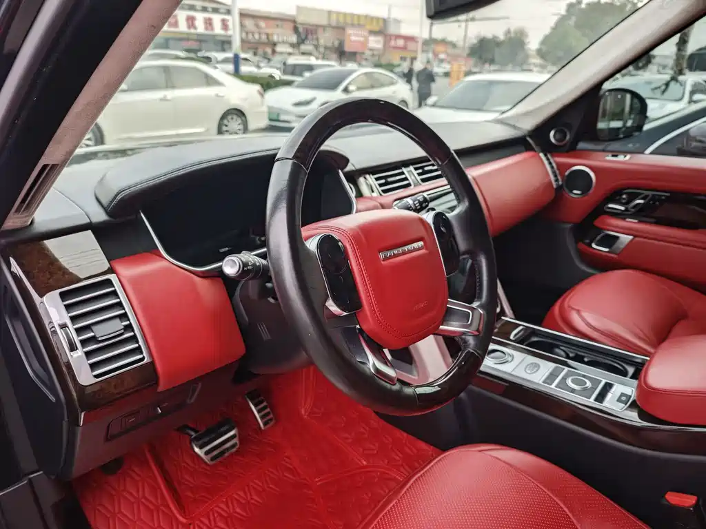 LAND ROVER RANGE ROVER