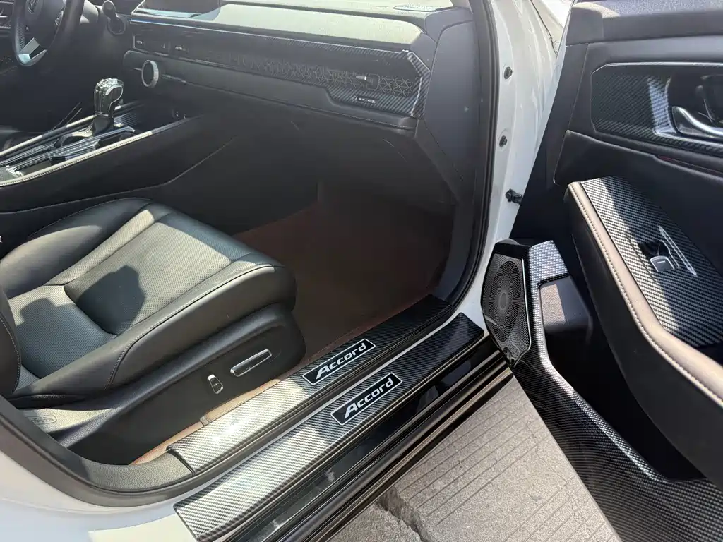 Honda Accord — миниатюра 15