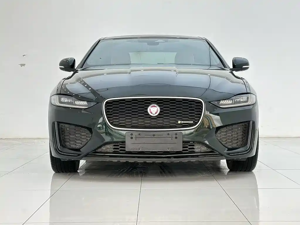 Jaguar XEL 2022 2.0T 200PS R-DYNAMIC Sport