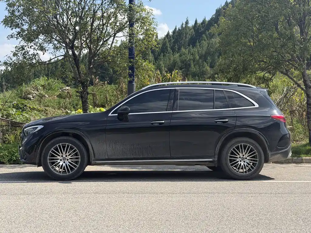 Mercedes-Benz GLC — миниатюра 10