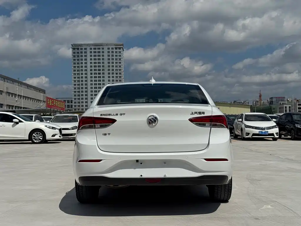 Buick Excelle — миниатюра 6