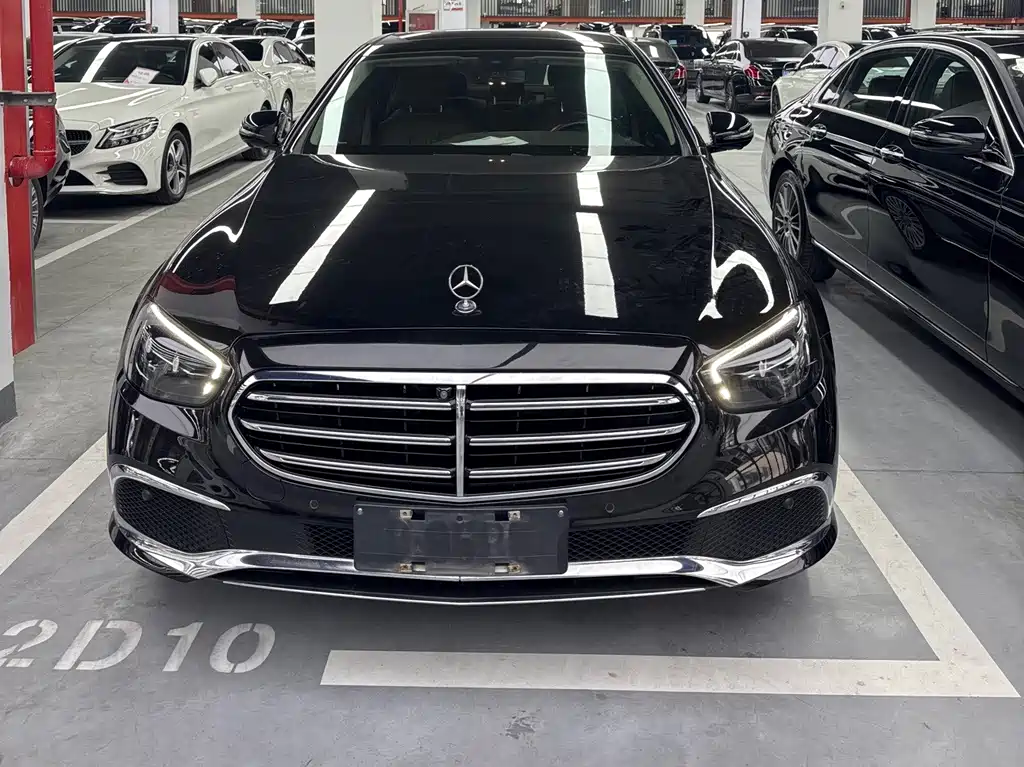 Mercedes-Benz E-Class — миниатюра 2