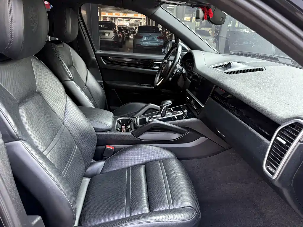 PORSCHE CAYENNE NEW ENERGY