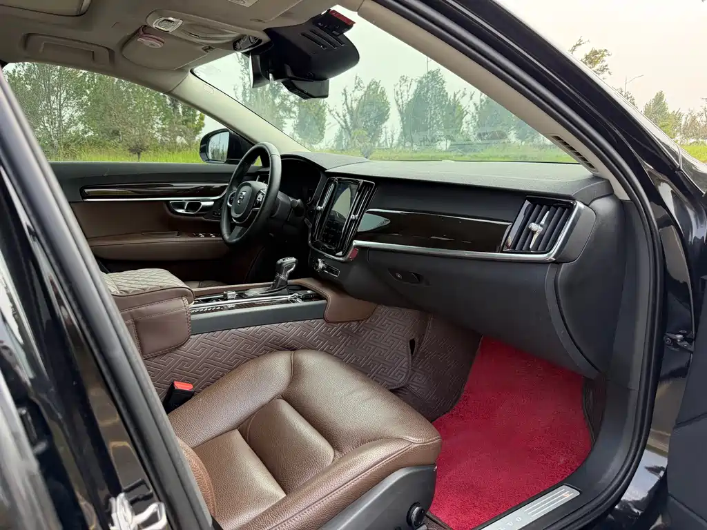 Volvo S90 — миниатюра 14