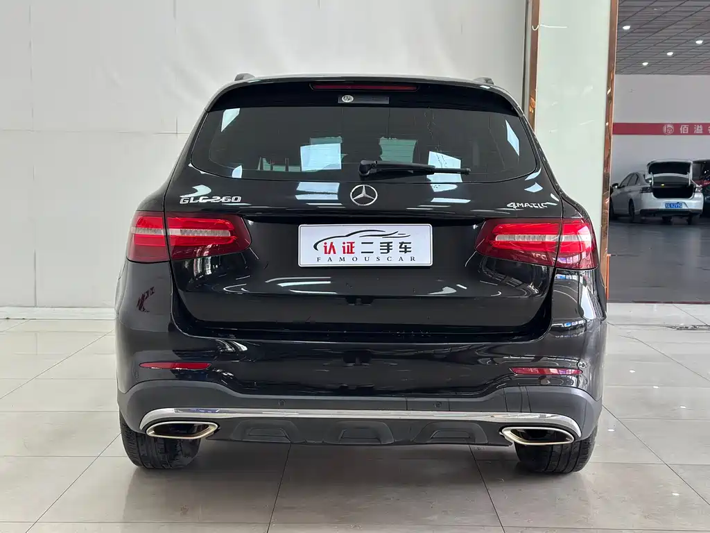 MERCEDES-BENZ GLC