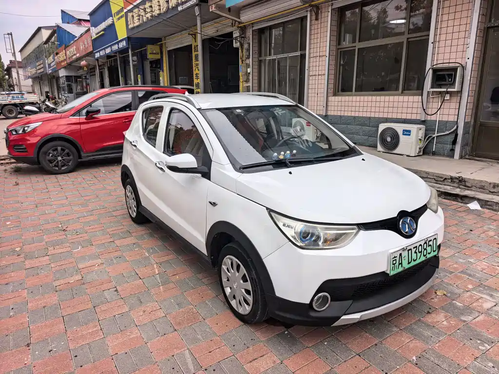 BAIC New Energy EC — миниатюра 2