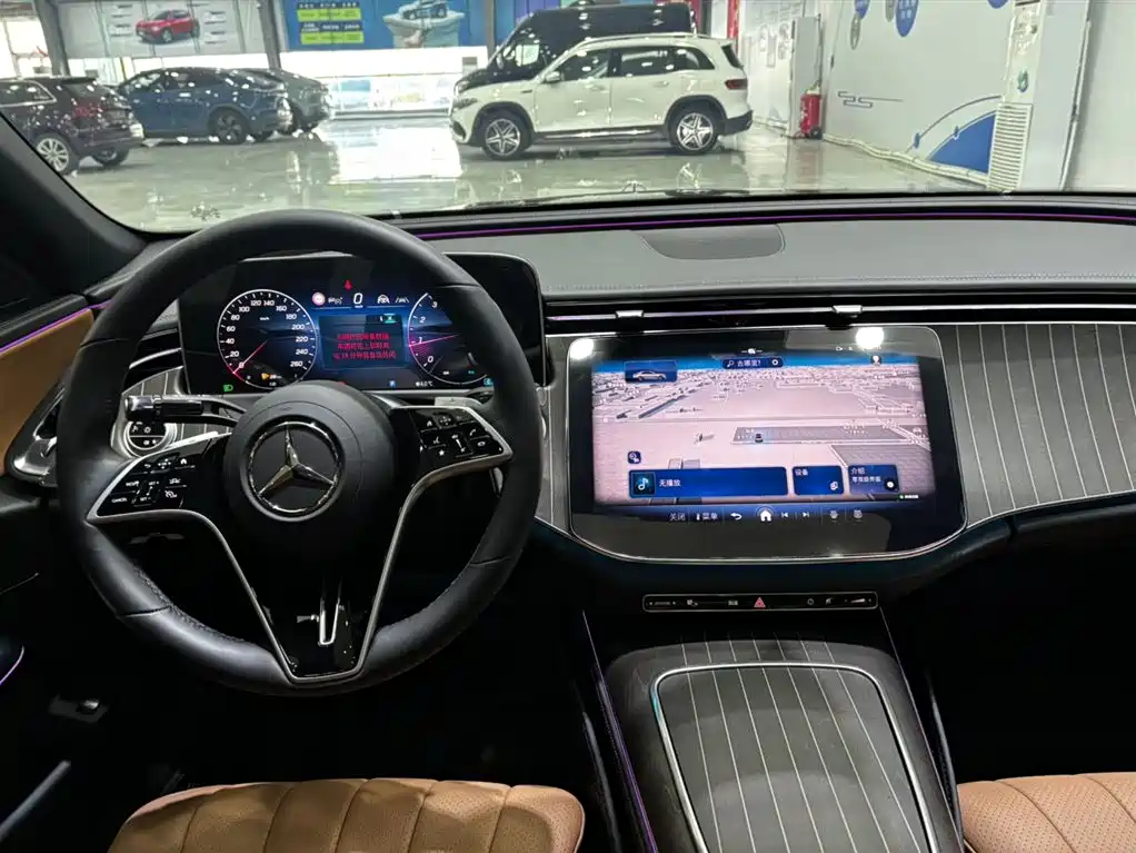 MERCEDES-BENZ E CLASS