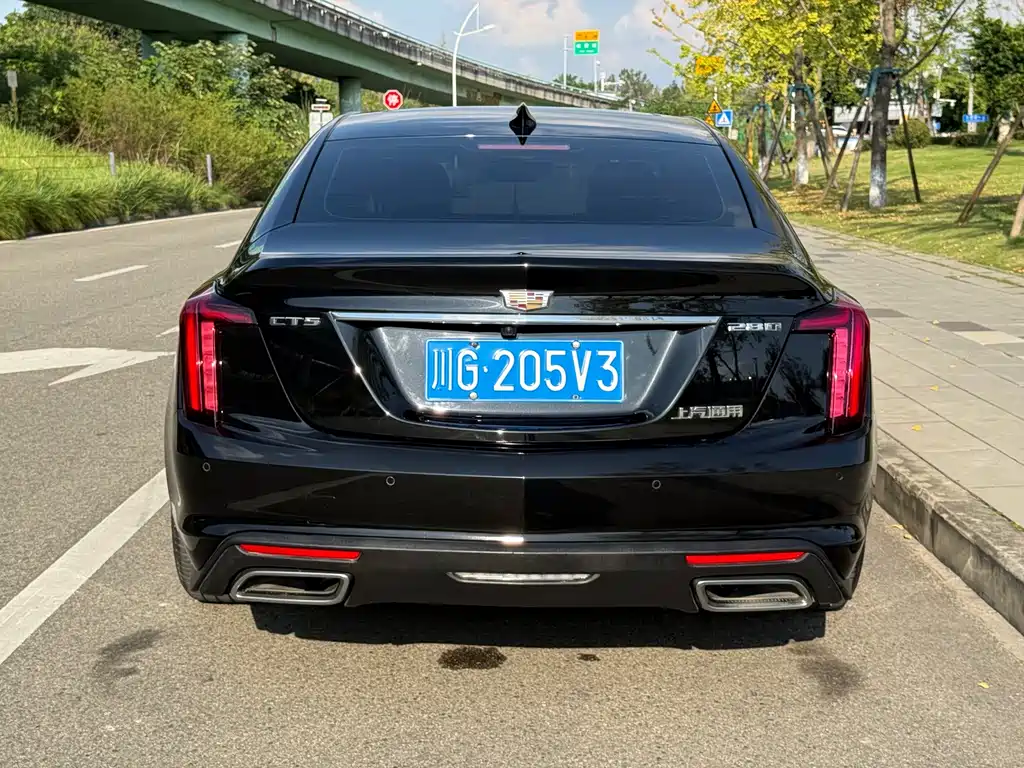 Cadillac CT5 — миниатюра 6