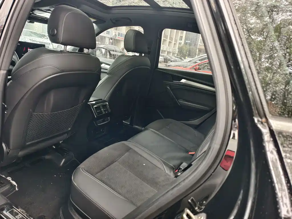 Audi Q5L Sportback — миниатюра 6