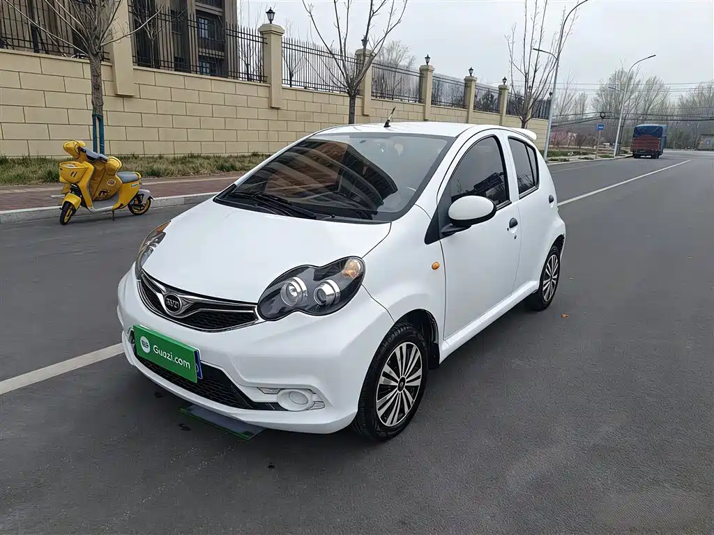 Byd F0 2018