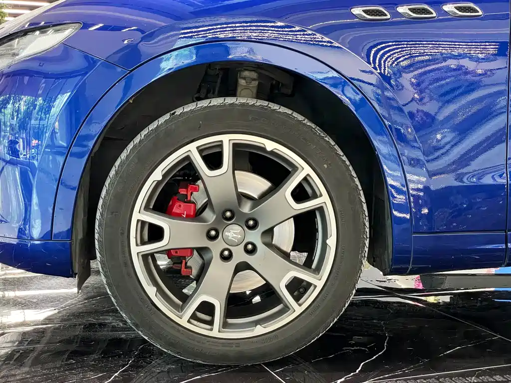 Maserati Levante — миниатюра 5