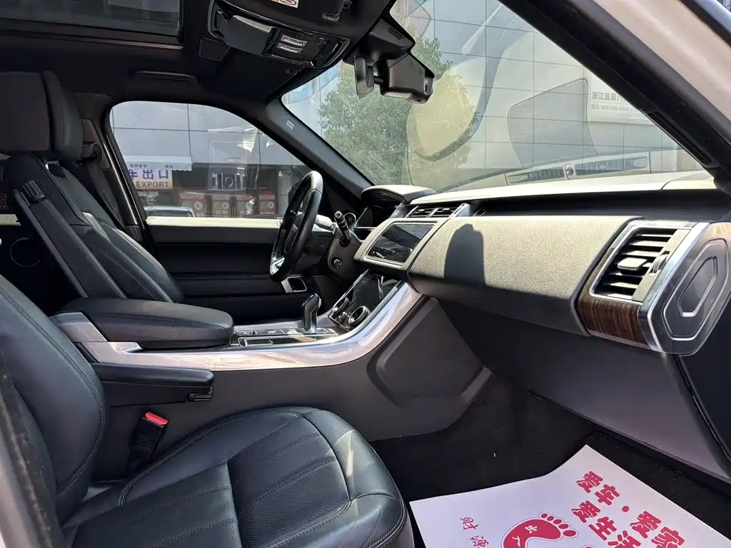 Land Rover Sport PHEV — миниатюра 7