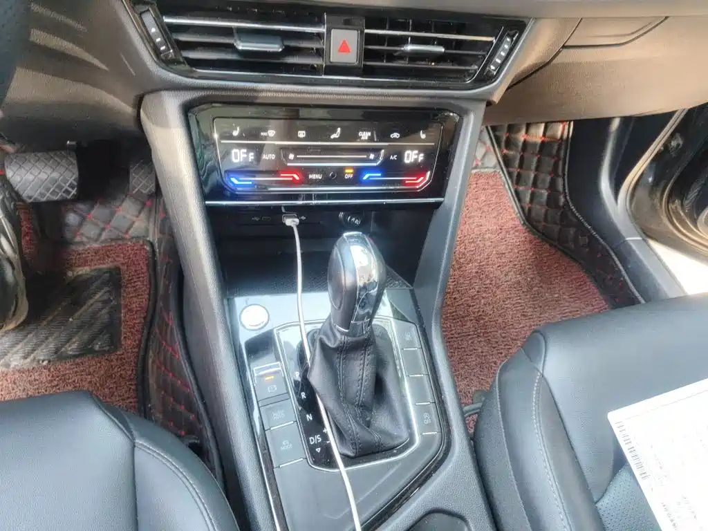 Volkswagen Tharu — миниатюра 10