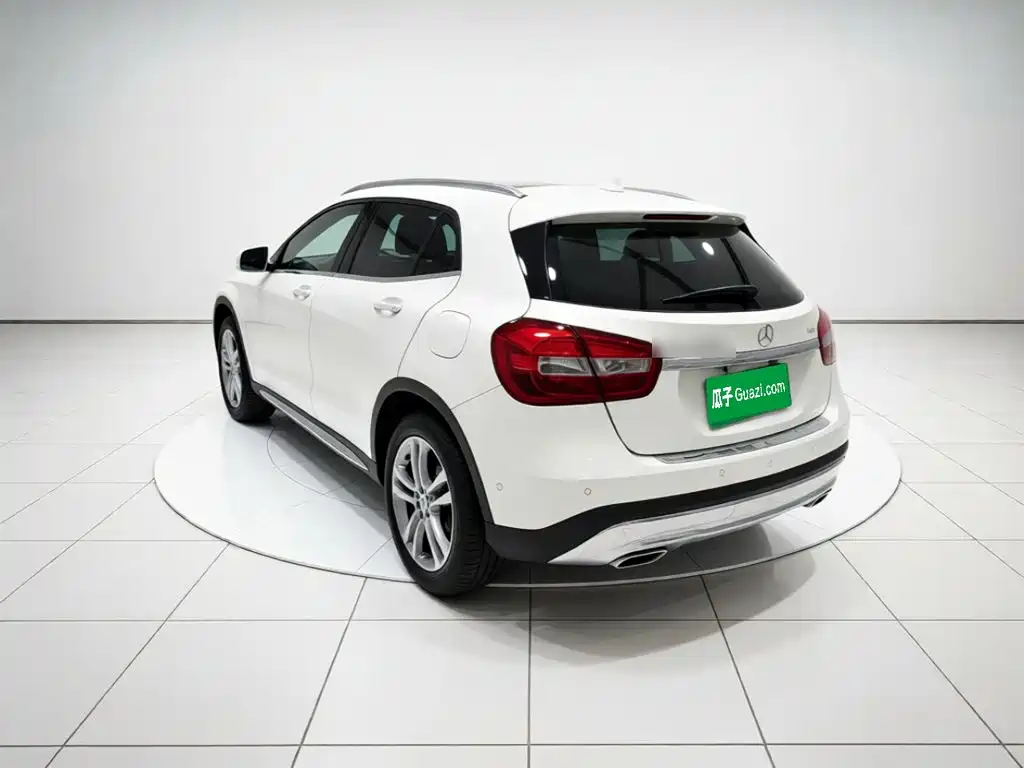 Mercedes-Benz GLA — миниатюра 4