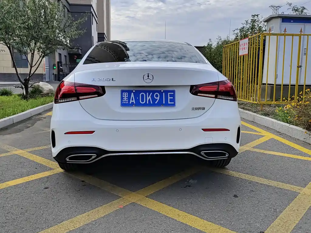 MERCEDES-BENZ  A CLASS