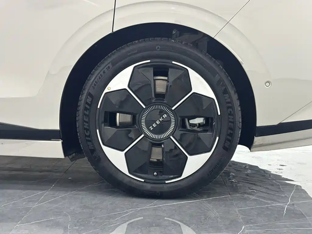 Zeekr Крайний Криптон 007 GT — миниатюра 20