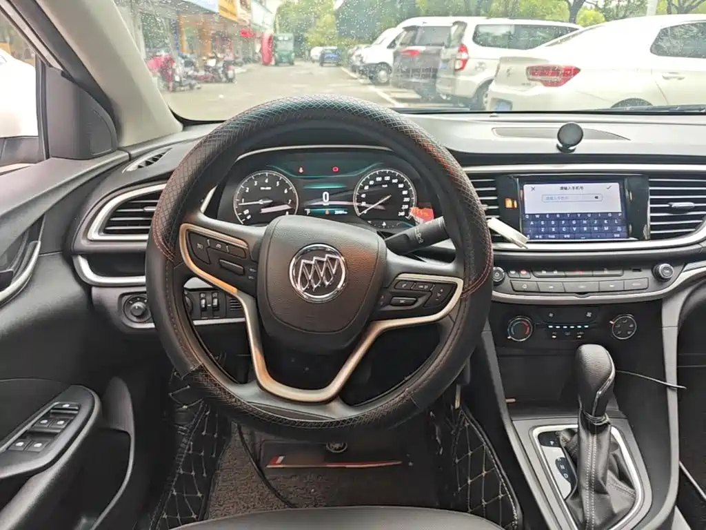 Buick Excelle — миниатюра 11