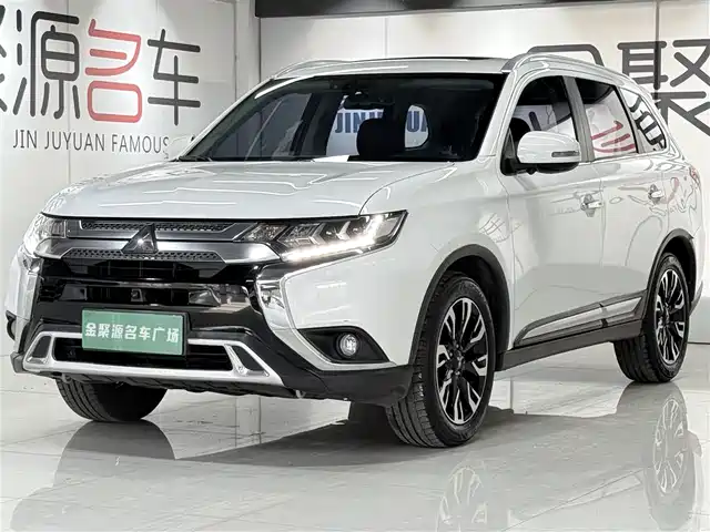 mitsubishi outlander