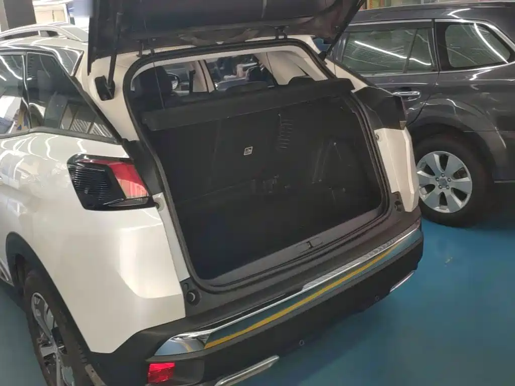 Peugeot 4008 — миниатюра 19