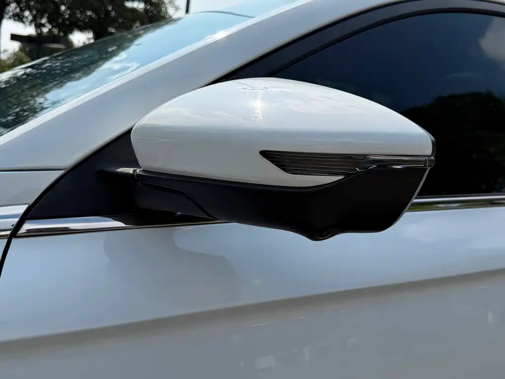 Geely Emgrand — миниатюра 21