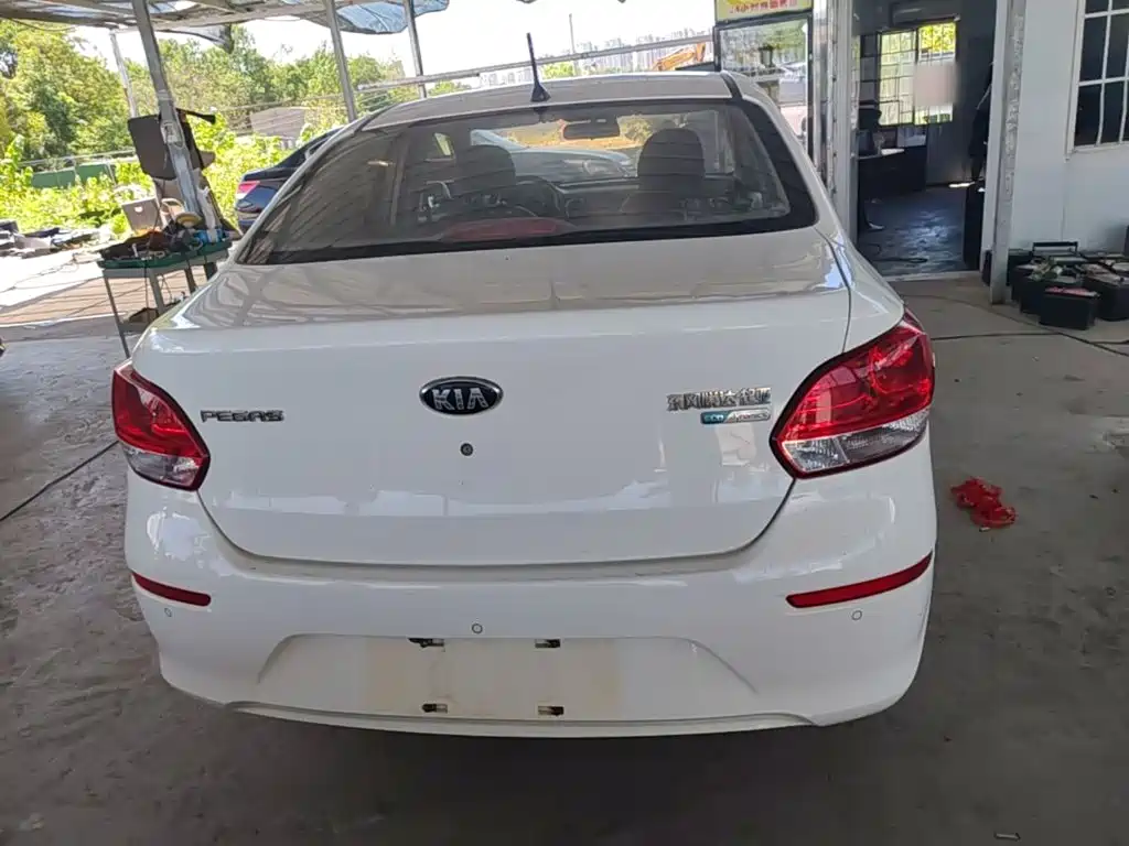 Kia Huanchi — миниатюра 6