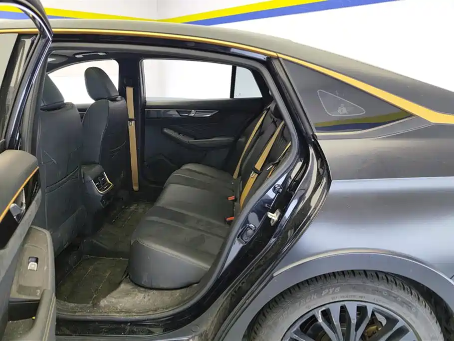 DONGFENG YI HYUN MAX