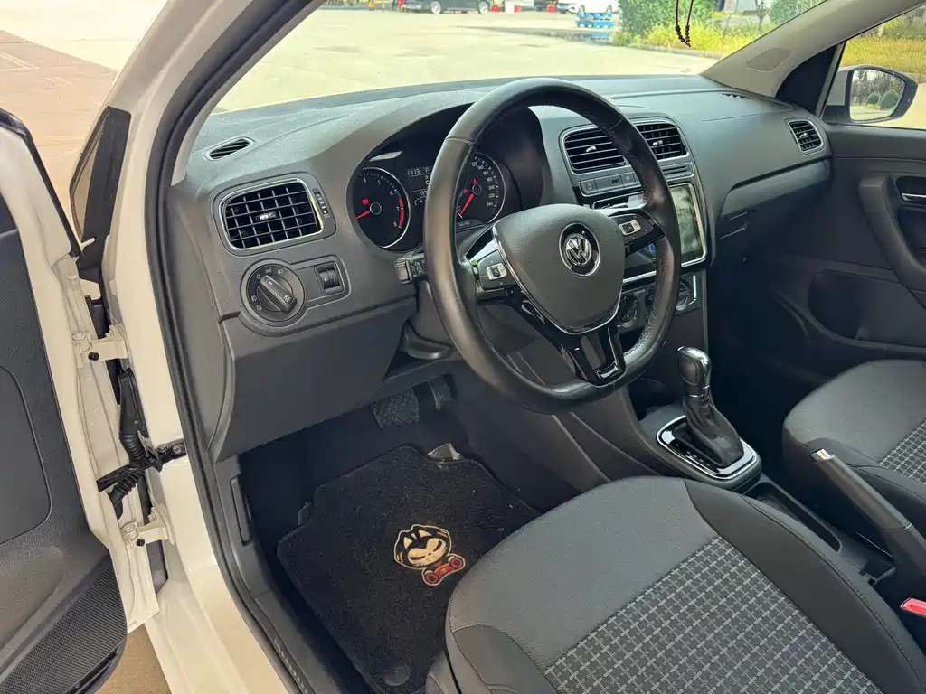 Volkswagen Polo — миниатюра 2