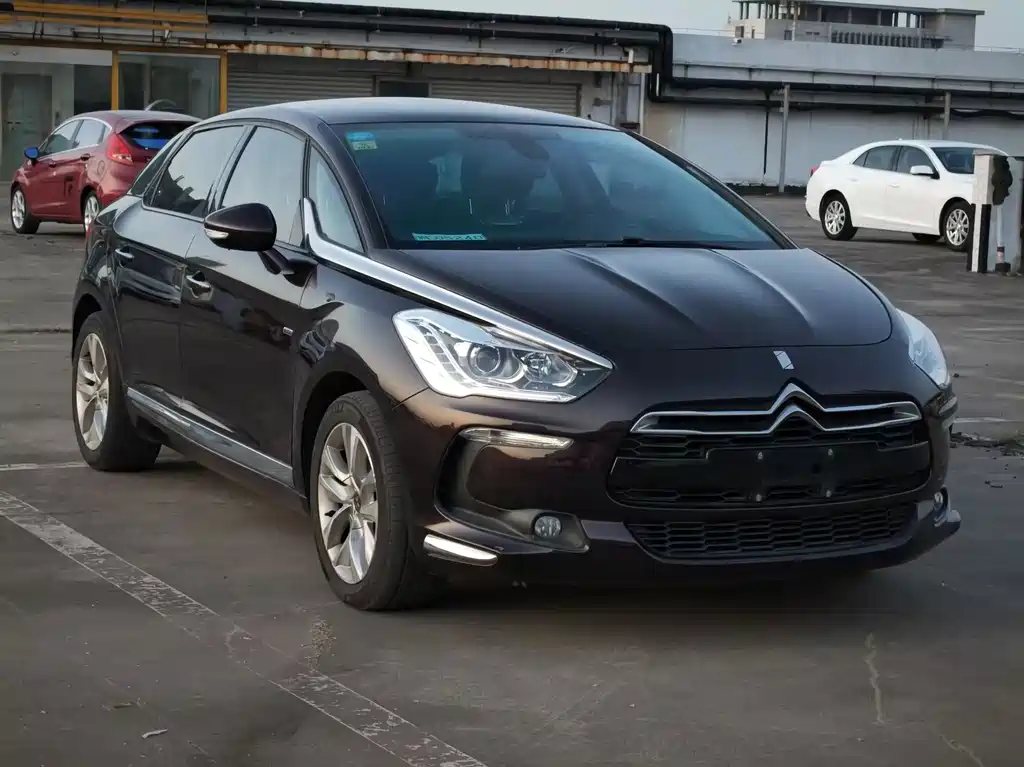DS DS 5 — миниатюра 3