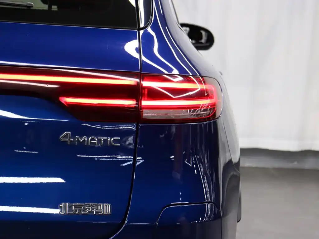 Mercedes-Benz EQC — миниатюра 25