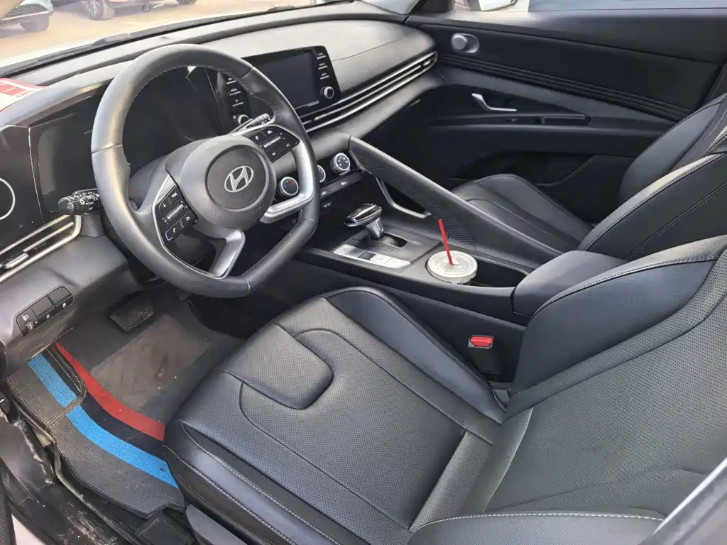 Hyundai Elantra 2023 1.5L CVT GLX Elite