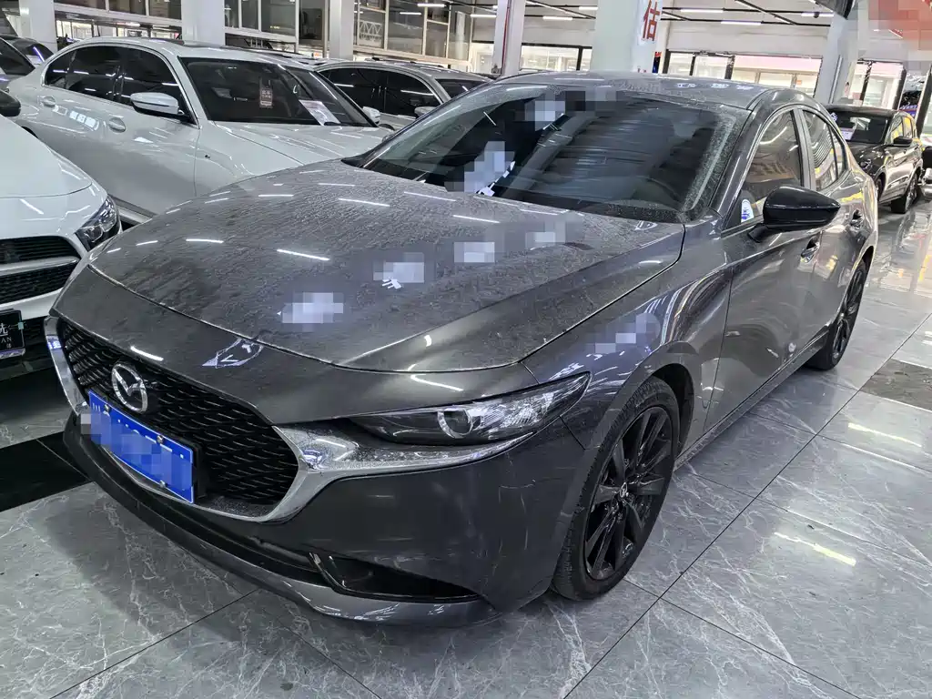 Mazda 3 Axela 2024