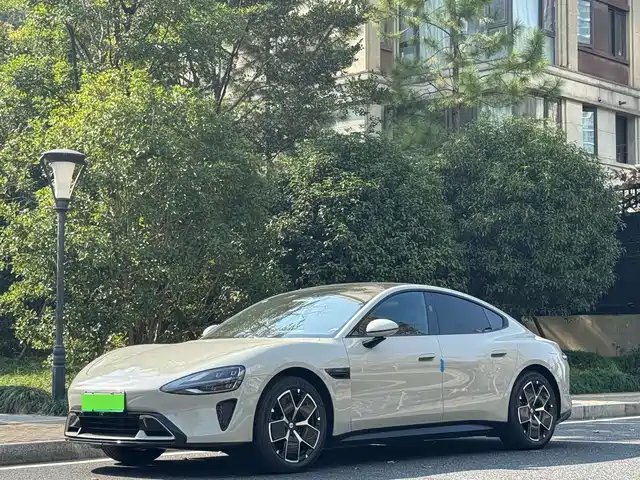 XIAOMI CAR XIAOMI SU7 2025