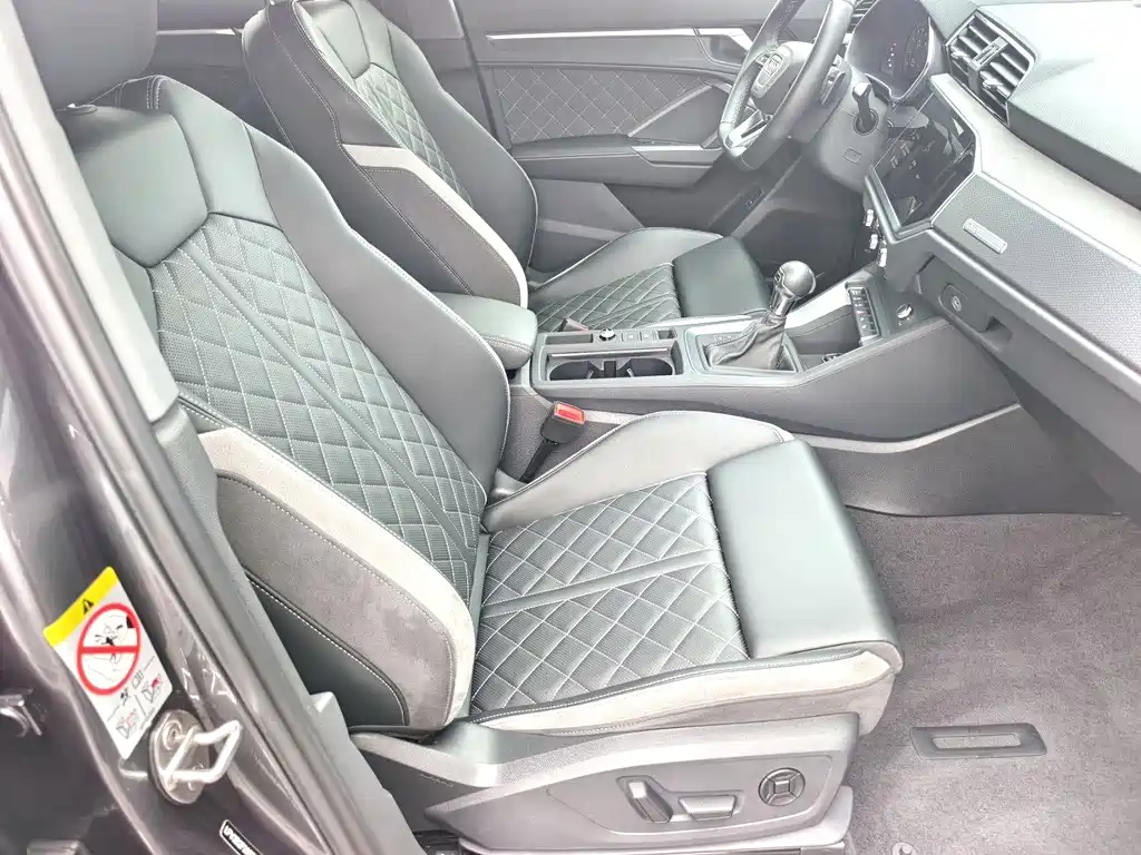 Audi Q3 — миниатюра 11