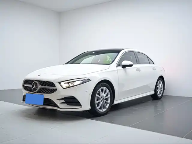 MERCEDES-BENZ A CLASS 2019