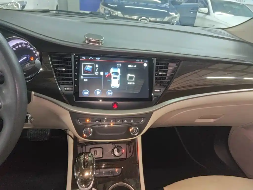 Buick Verano — миниатюра 13