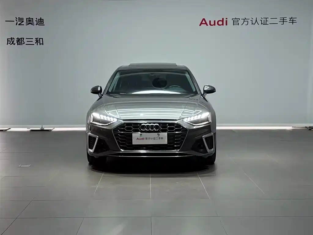 Audi A4L 2022 40 TFSI Luxury
