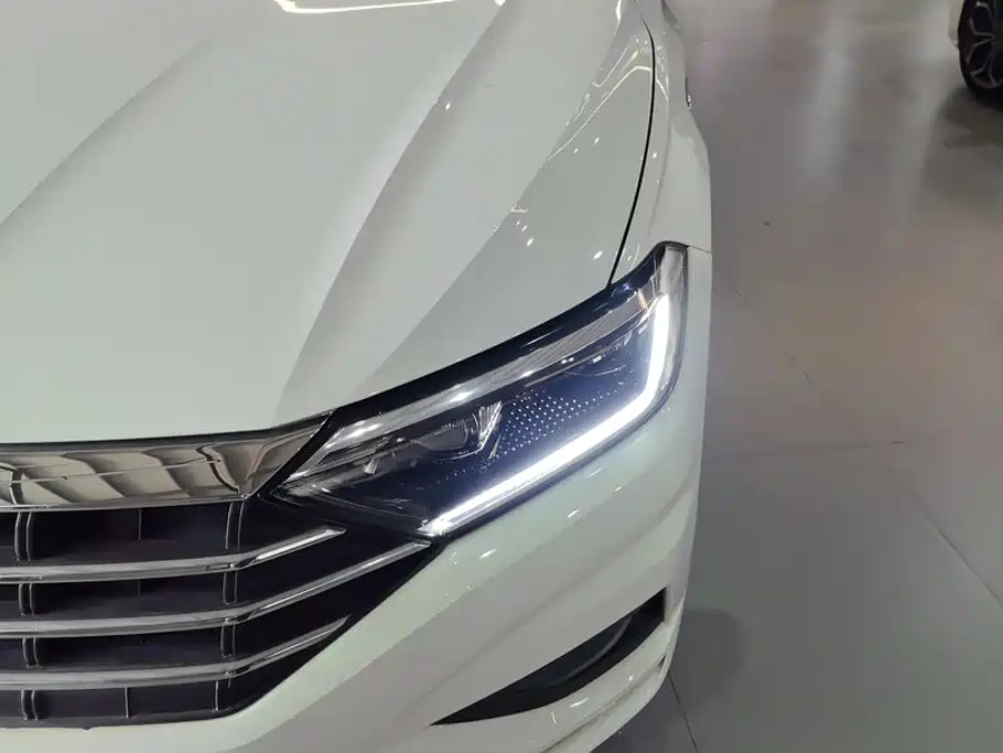 Volkswagen Sagitar — миниатюра 5