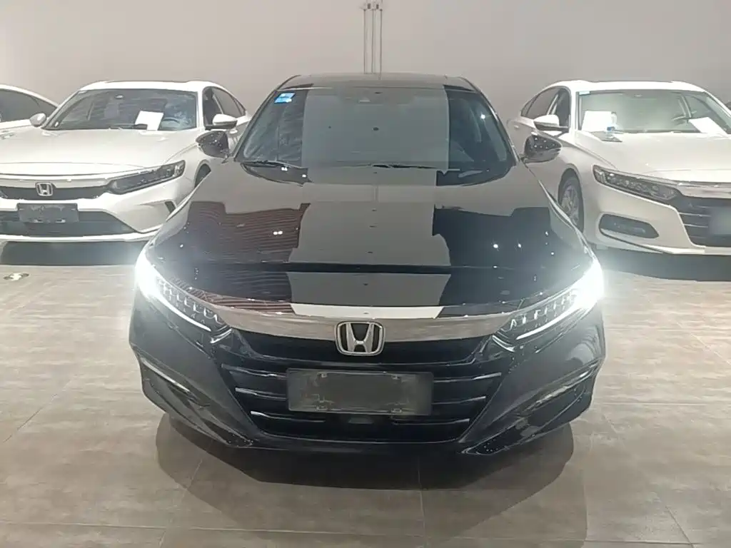 Honda Accord 2018 2.0L VI