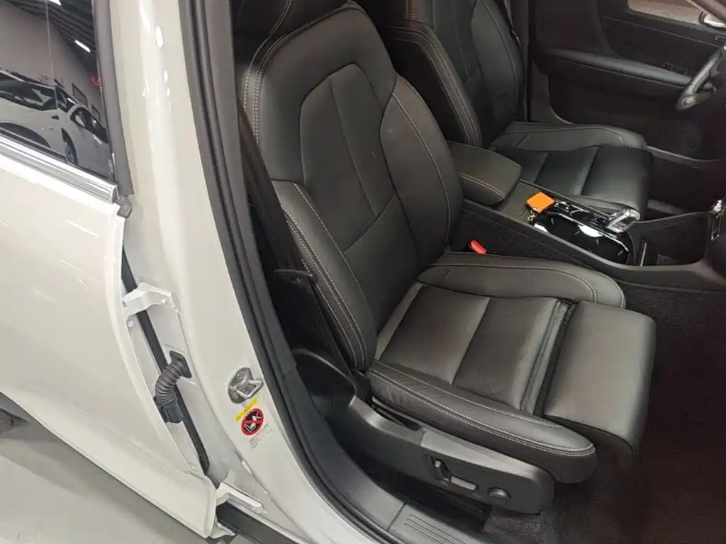 Volvo XC40 — миниатюра 25
