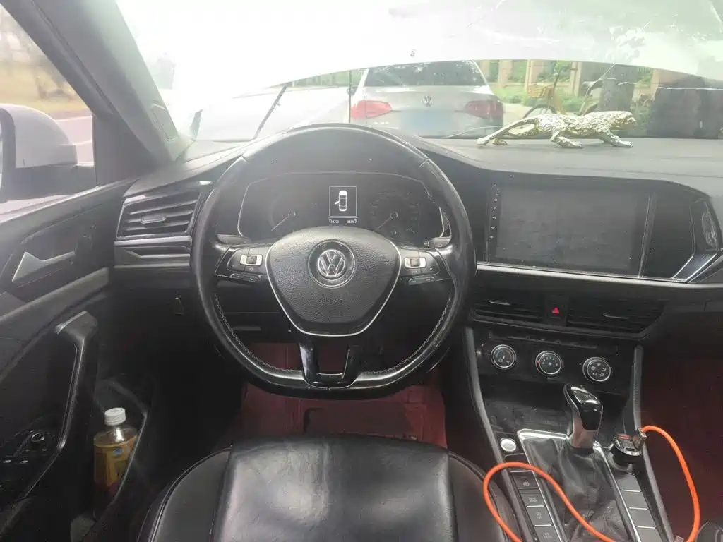 Volkswagen Sagitar — миниатюра 3
