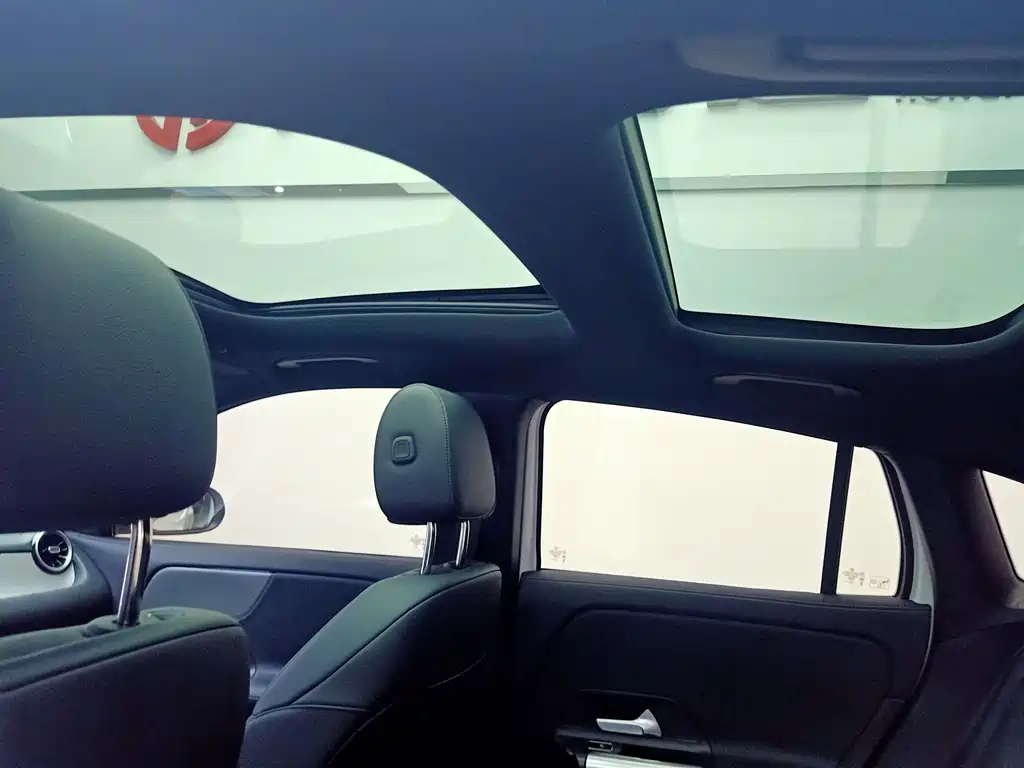 Mercedes-Benz GLA — миниатюра 16
