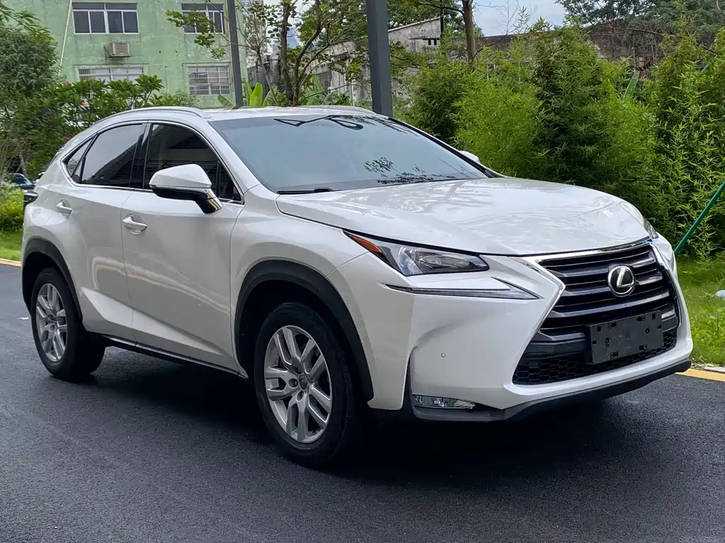 Lexus NX 2016 200