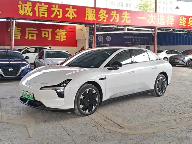 2025 Xpeng Mona M03