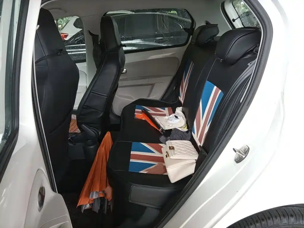 Volkswagen up! — миниатюра 15