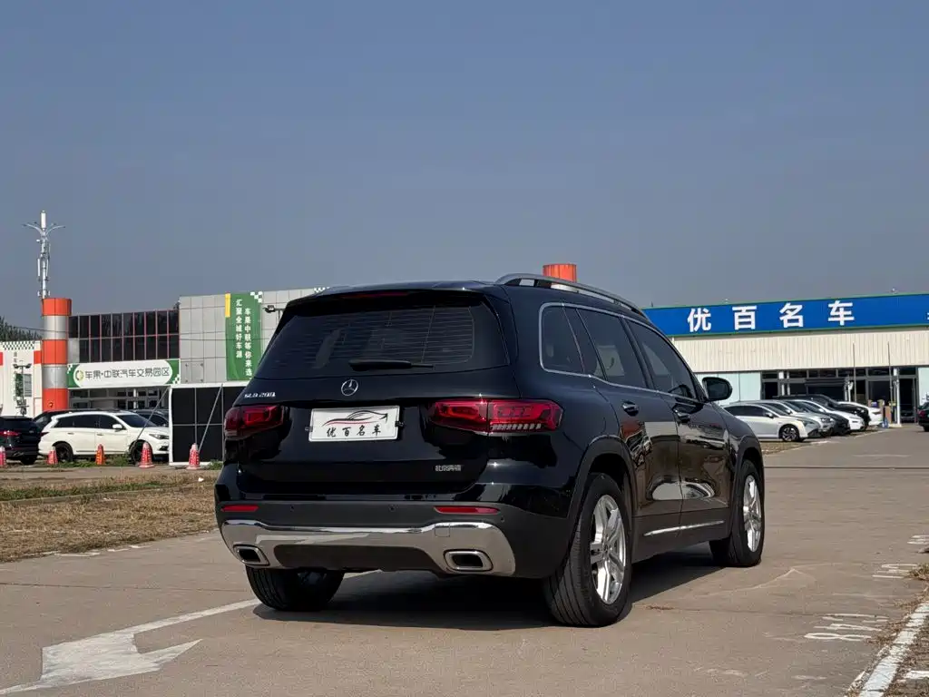 Mercedes-Benz GLB — миниатюра 6