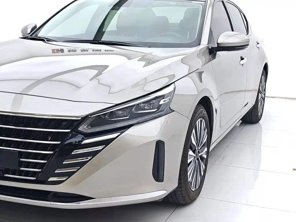 Nissan Teana — миниатюра 5