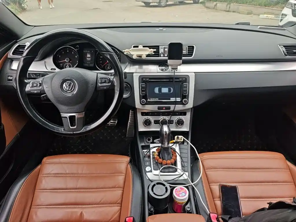 Volkswagen FAW - Passat CC CC 2015 2.0TSI Luxury