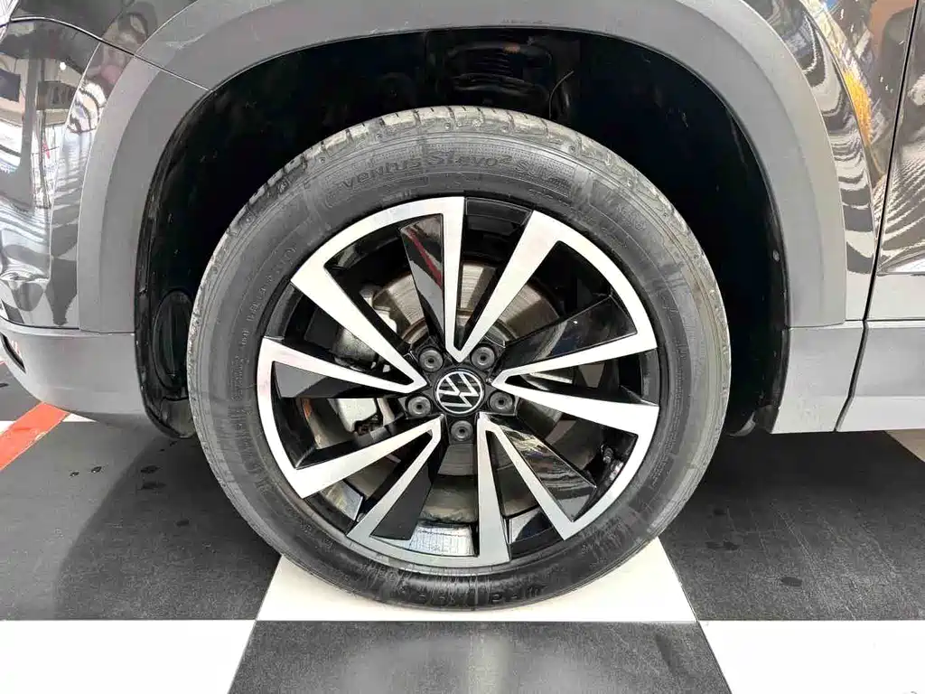 Volkswagen Tharu — миниатюра 4